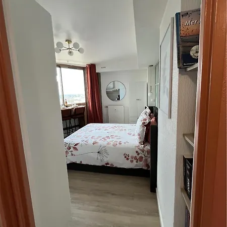 Douce Brise Apartment *